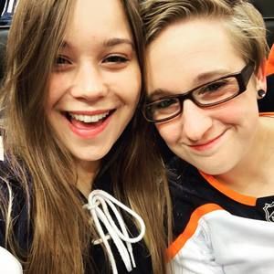 Meet your Posher, Desiree